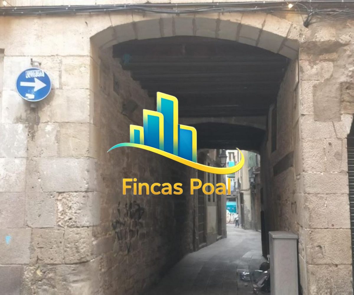 Obra parada residencial en Barcelona | Edificio para inversores