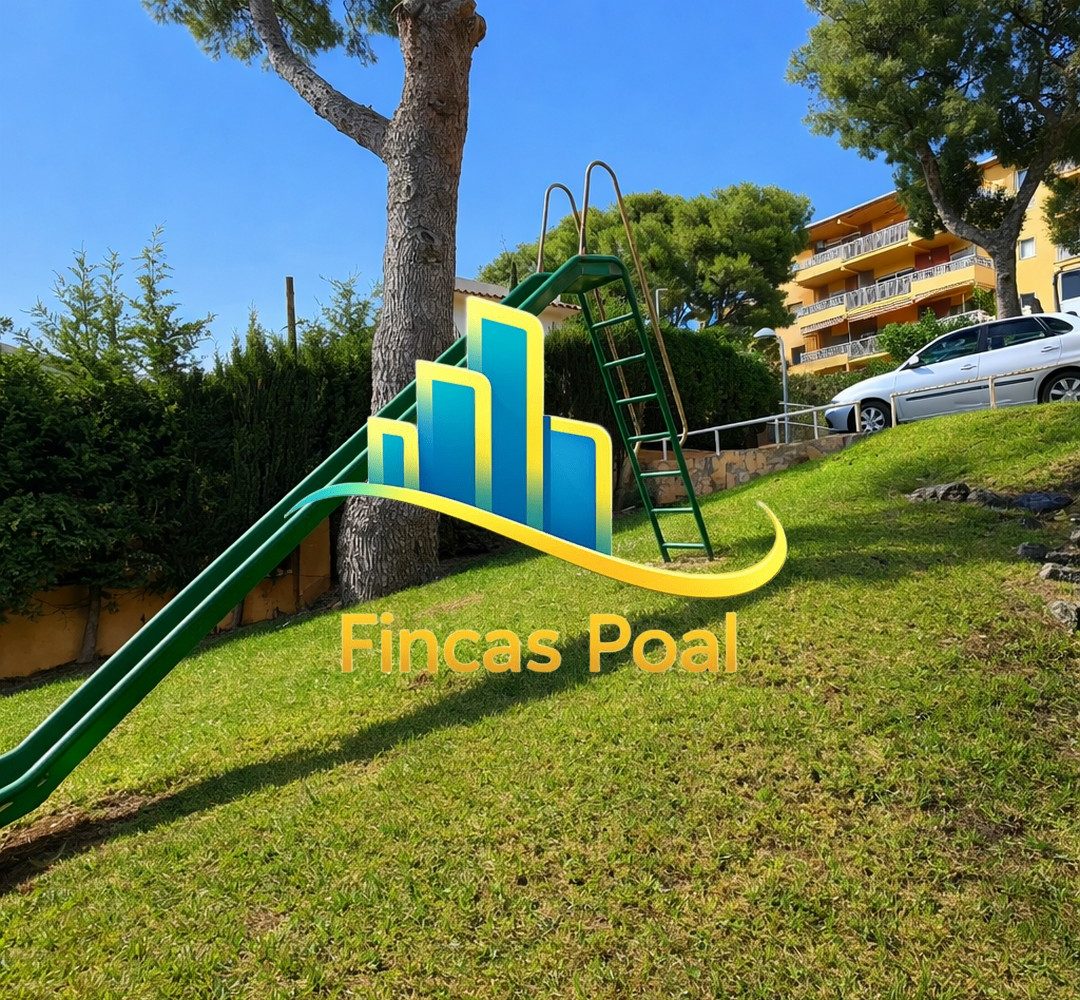 Jardín comunitario en finca residencial de El Poal, Castelldefels