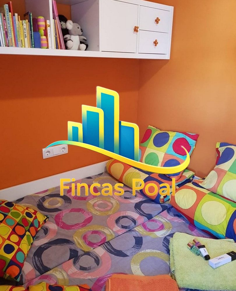 Tercer dormitorio en piso en venta en zona Baixador Castelldefels