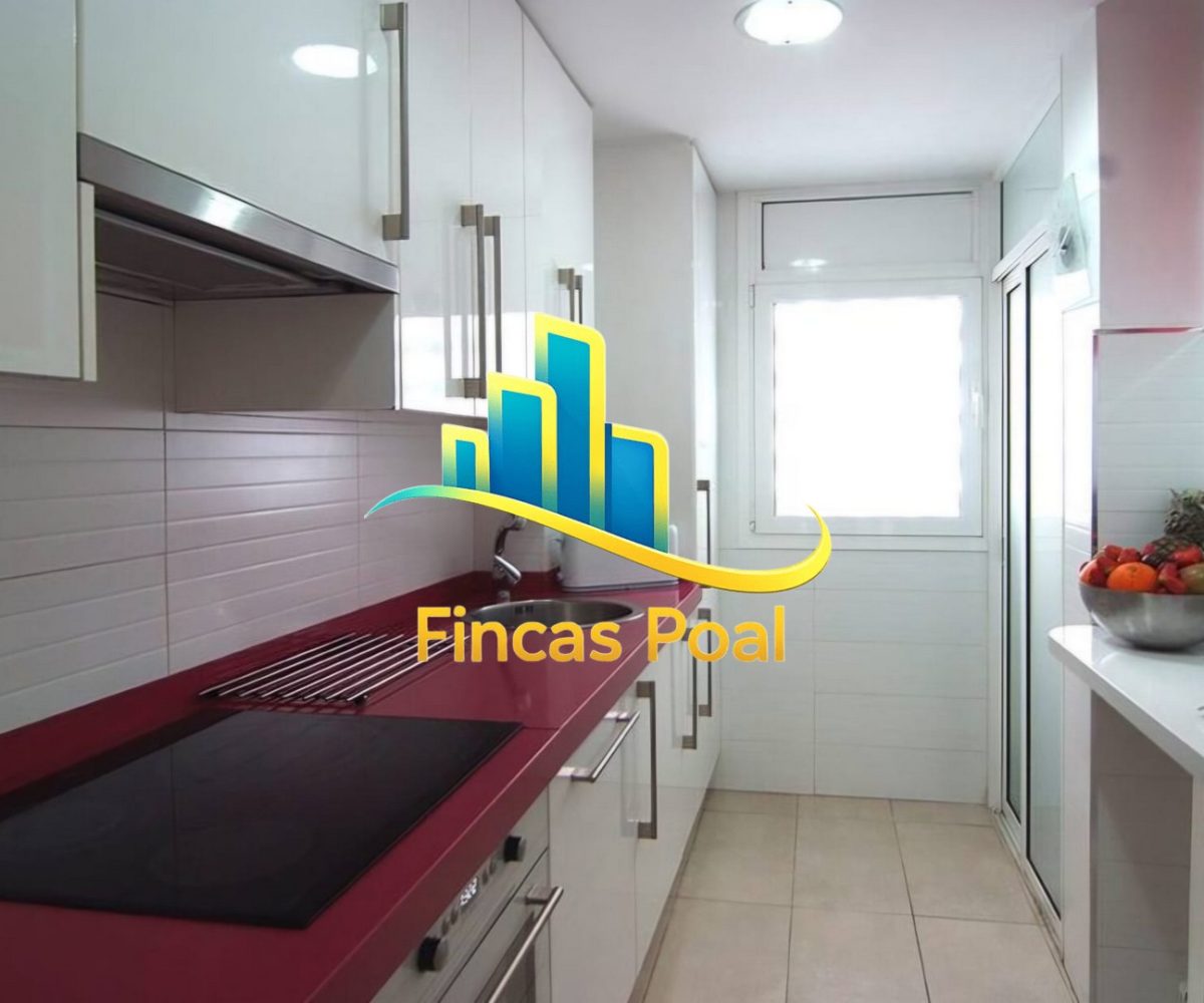 Plaza de parking incluida en piso en venta en Castelldefels